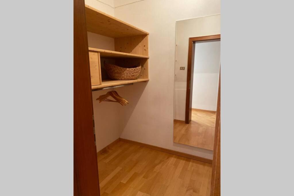 Grosse Wohnung Mit Garagenparkplatz Fiè Eksteriør billede